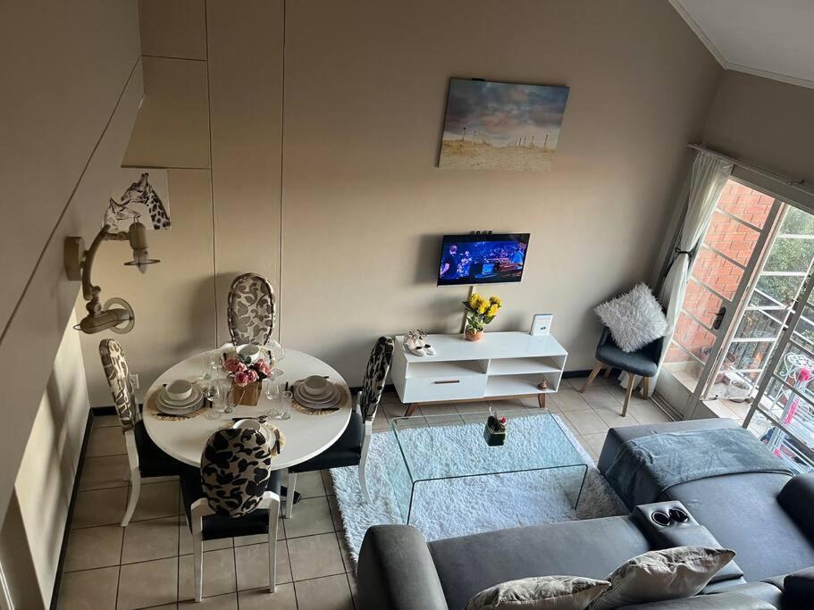Executive Suite@lofts *